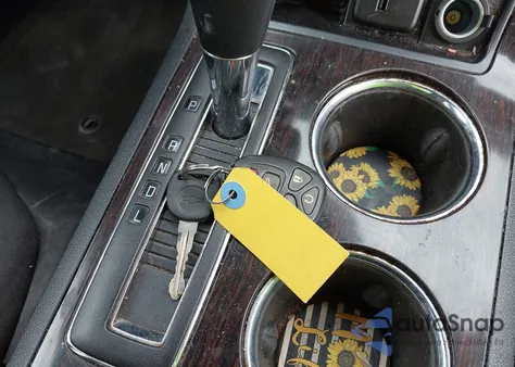 2017 Chevrolet Traverse 2Lt из США, поврежденный, VIN 1GNKRHKD4HJ338043